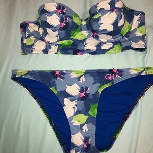 Floral pushem up Gilly Hicks Bikini